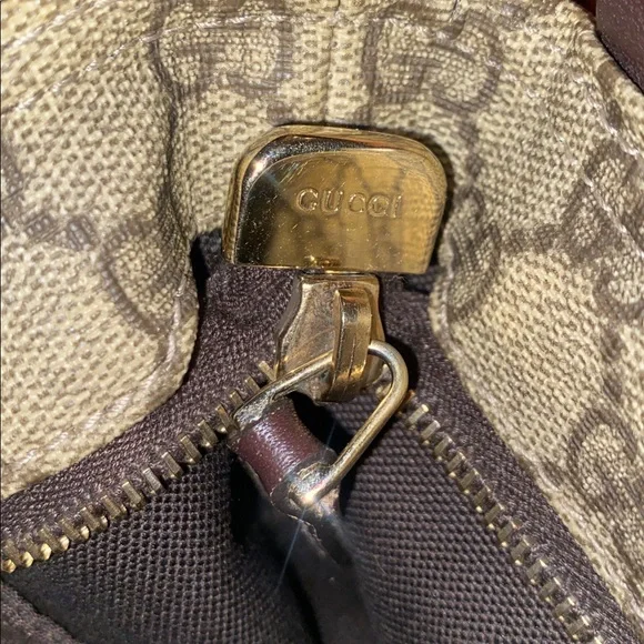 💎Gucci Crossbody - Picture 3 of 7